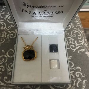 Tara Vanessa Gold Necklace
